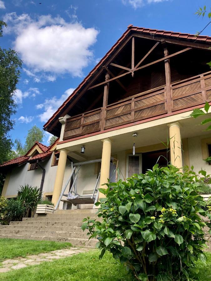 Modryna Ranczo Bed & Breakfast Krasiczyn Exterior photo